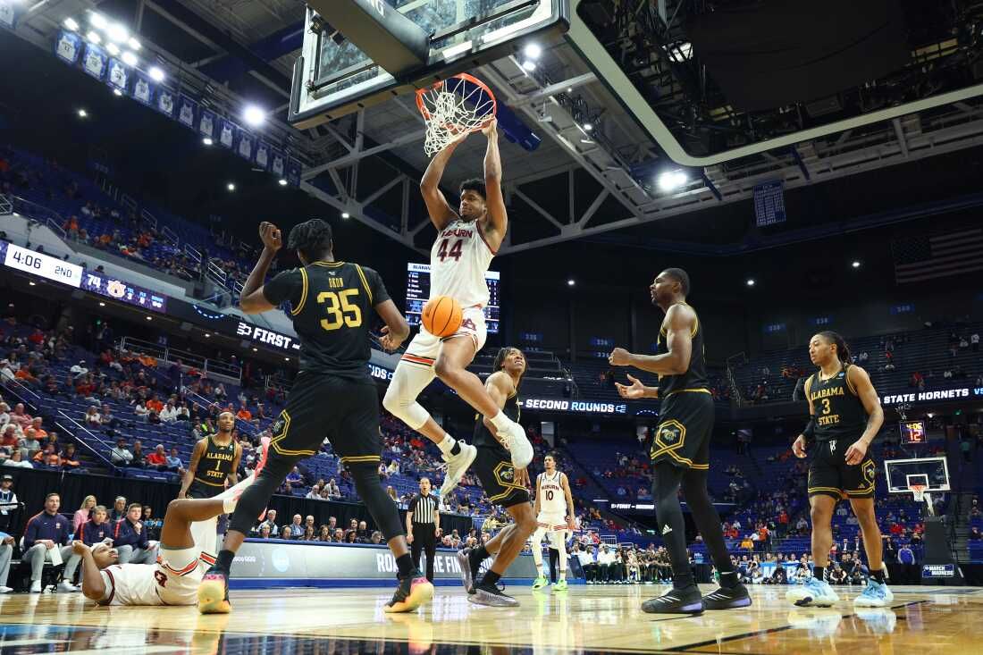 Oklahoma Sooners at Auburn Tigers Womens Basketball