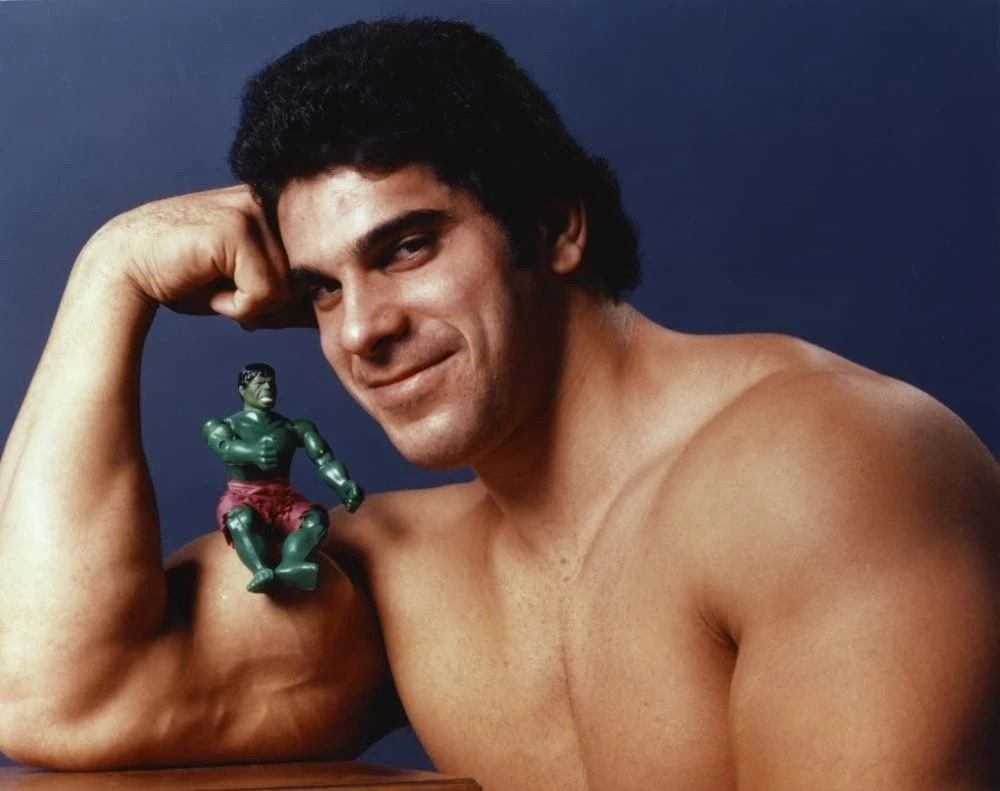 Lou Ferrigno Incredible Hulk In-Store Signing