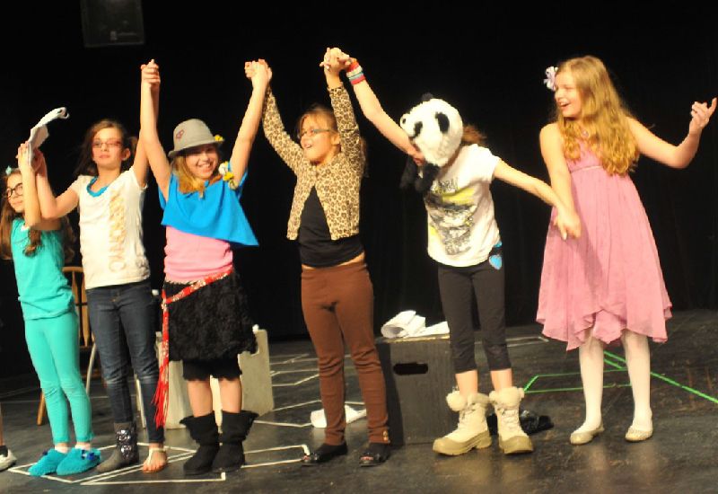 Youth Drama for Grades 4\u20138