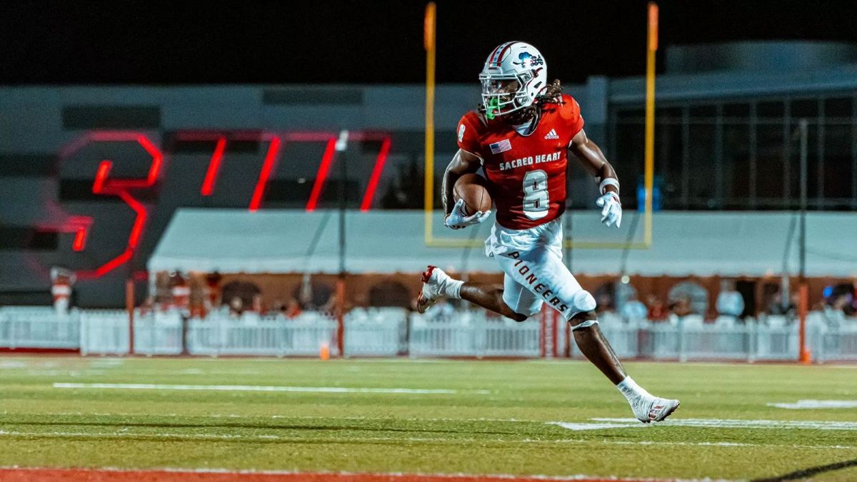 Sacred Heart Pioneers vs. Mercyhurst Lakers