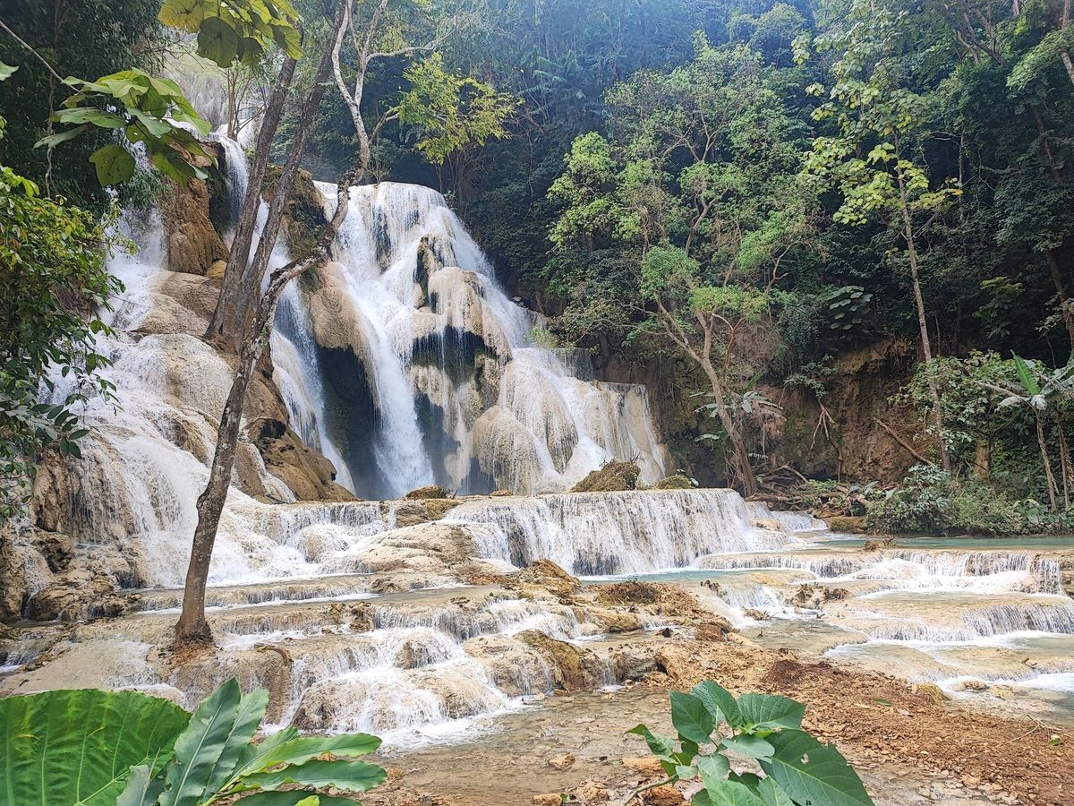 Laos- per\u0142a Indochin