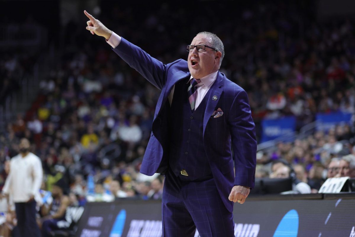 Parking Fisk Bulldogs at North Alabama Lions Womens Basketball