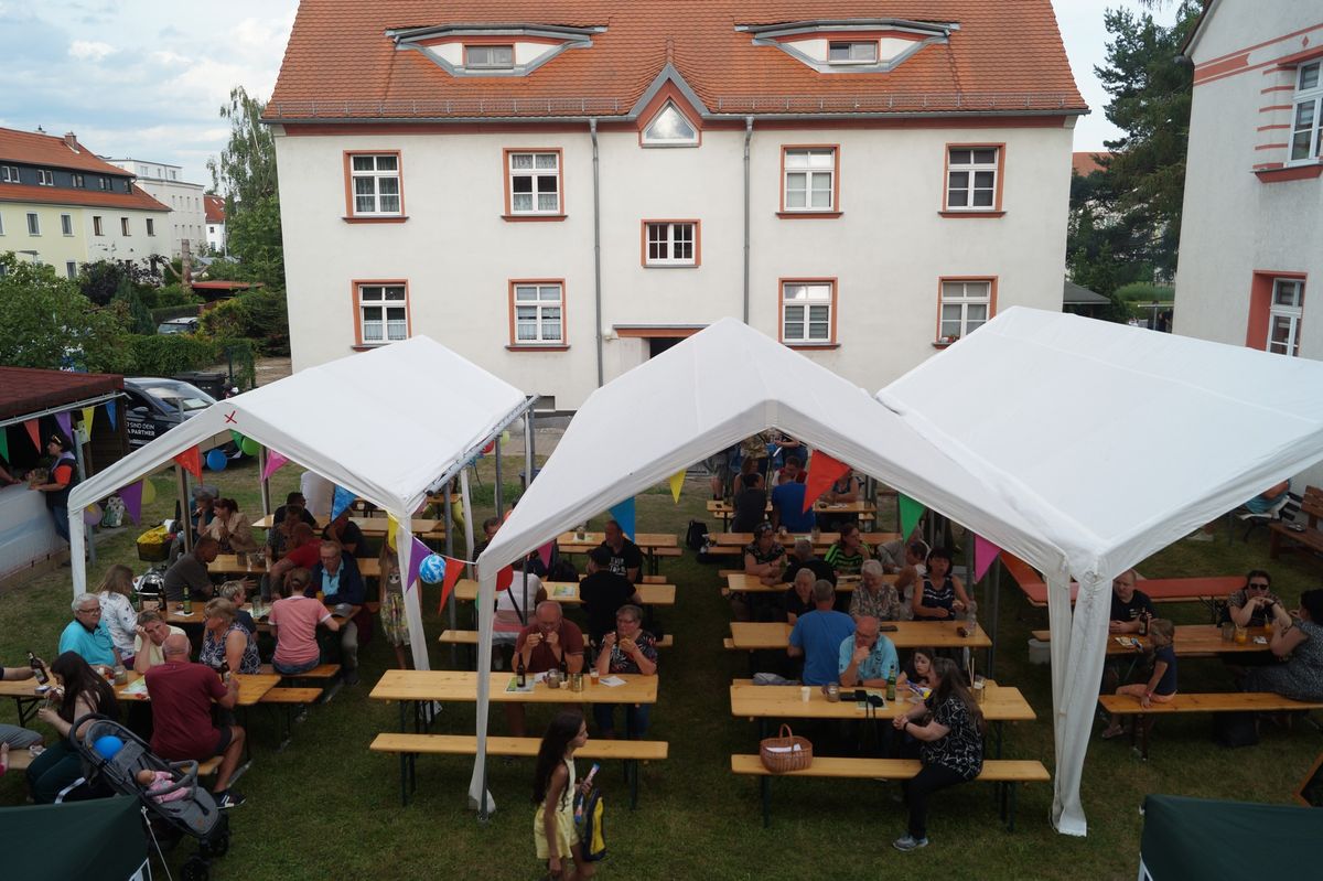 Familienfest auf der Schillerstra\u00dfe 