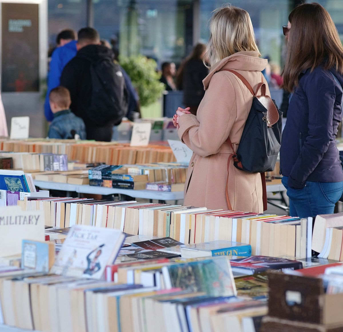 All Things Bookish Market | March\u00e9 \u00ab All Things Bookish \u00bb