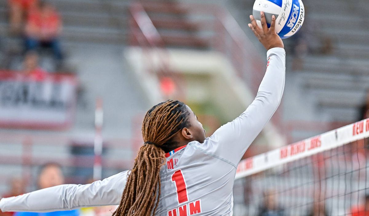 Parking New Mexico Lobos at Wyoming Cowgirls Womens Basketball