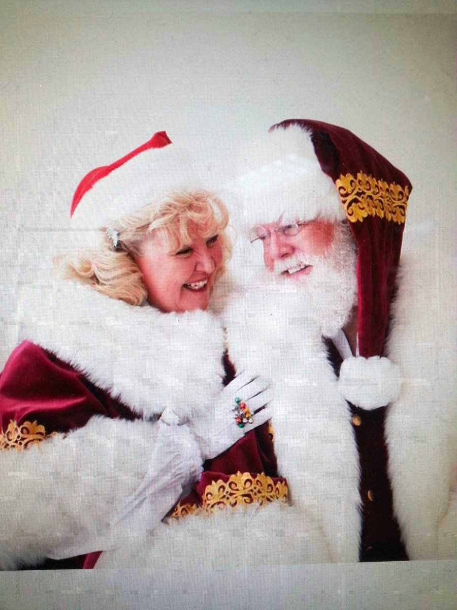 Santa & Mrs. Claus @ ChocGlitz & Cream!