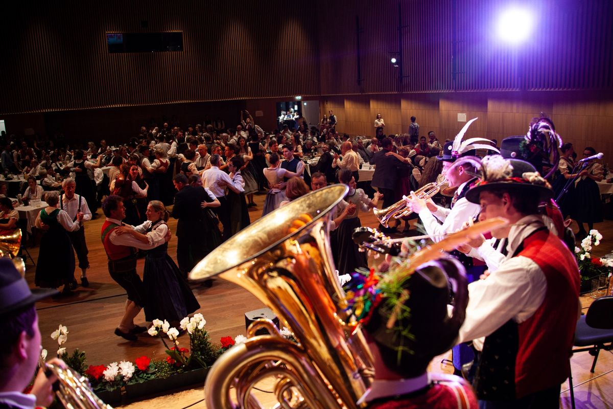 Auf\u2019tanzt weard \u2013 Tiroler Musikantenball im Haus der Musik