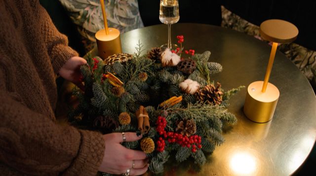 Wreath making and cocktails at The Cobbles Windsor