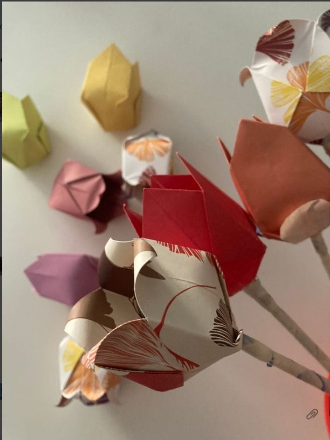 Creation d'un bouquet de fleurs en origami - origami flower bouquet workshop