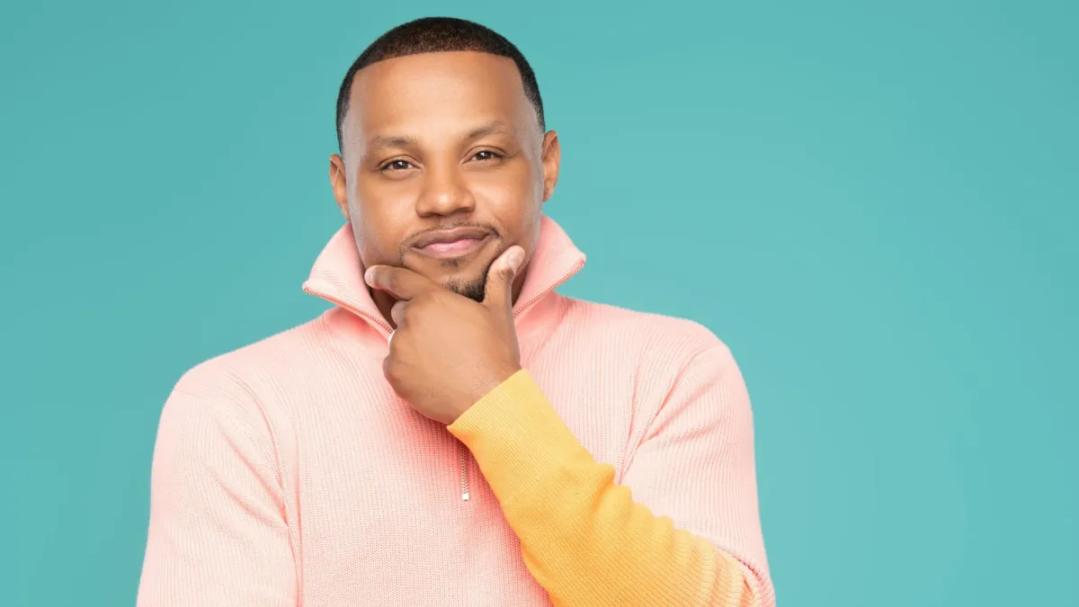 Todd Dulaney in Paris