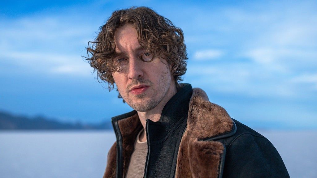 Dean Lewis