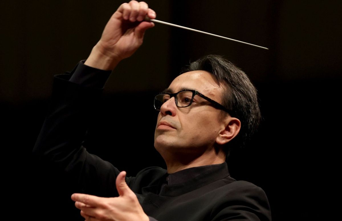 Ken-David Masur Conducts