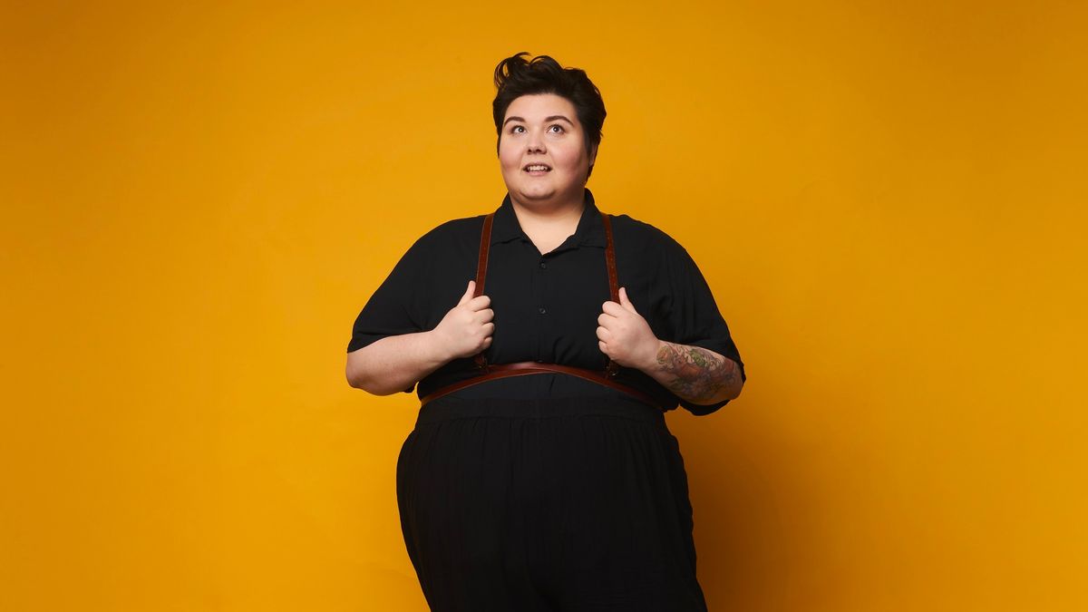 Sofie Hagen \/ 'Fat Jokes' | Women and Children First