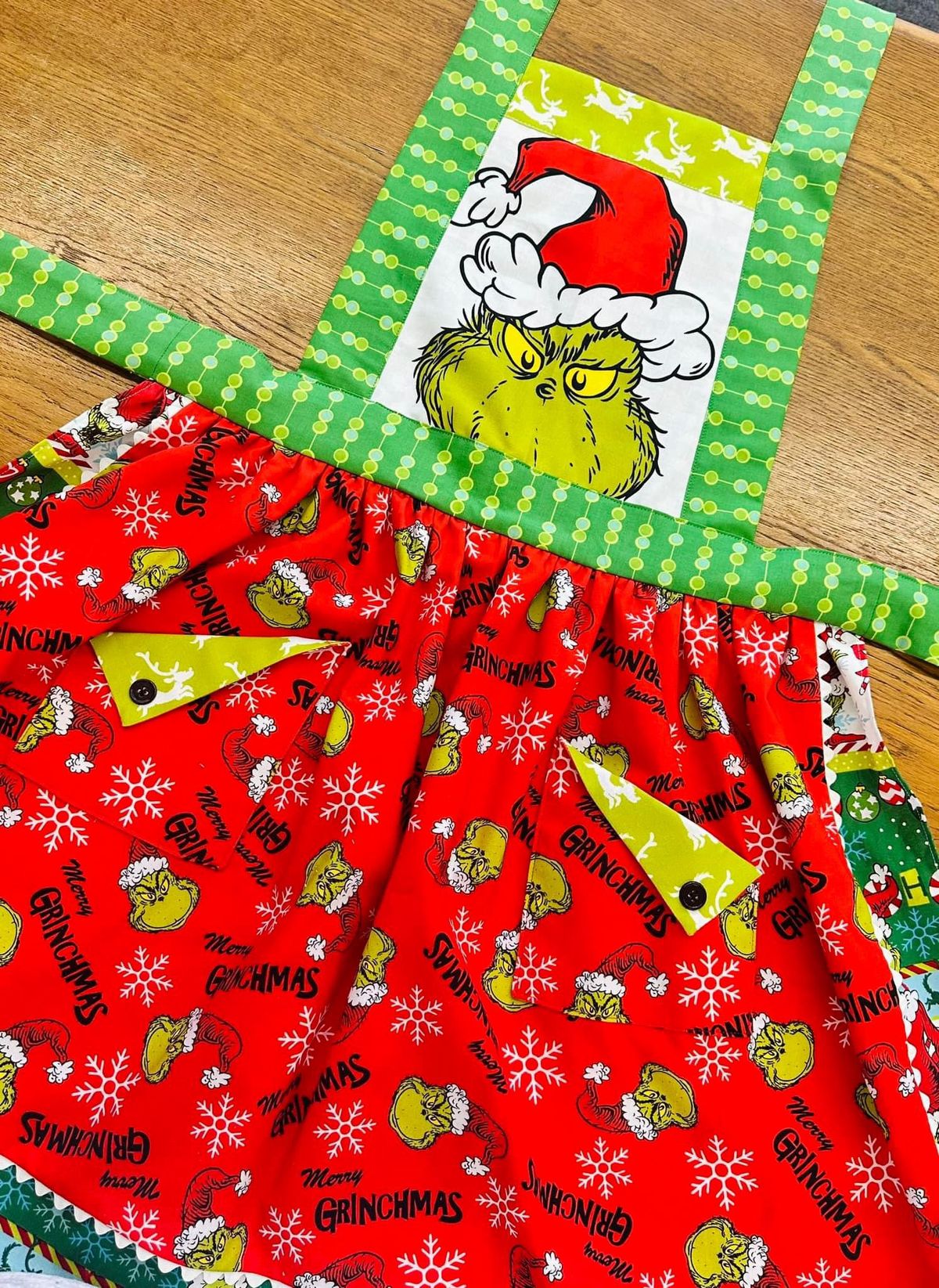 Grinch Apron Class