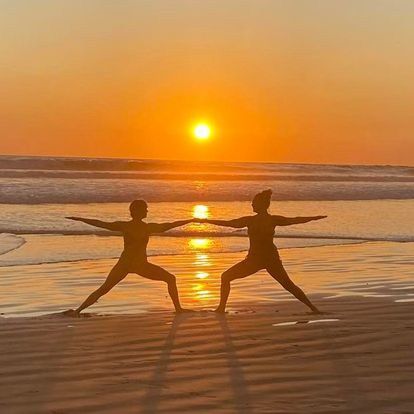 Pop-up Partner Yoga Class.