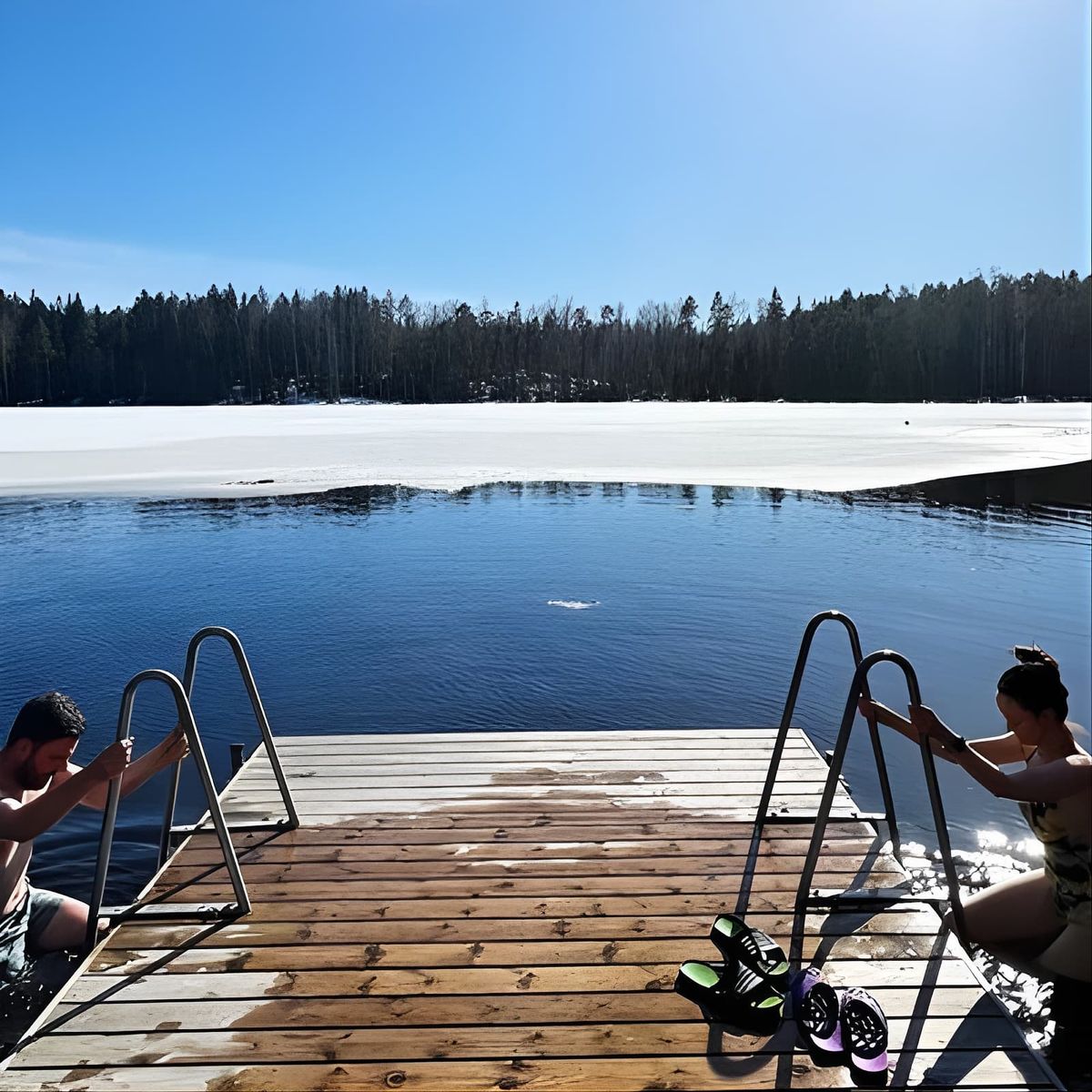 National Park Hike & Finnish Smoke Sauna Experience with Campfire Lunch