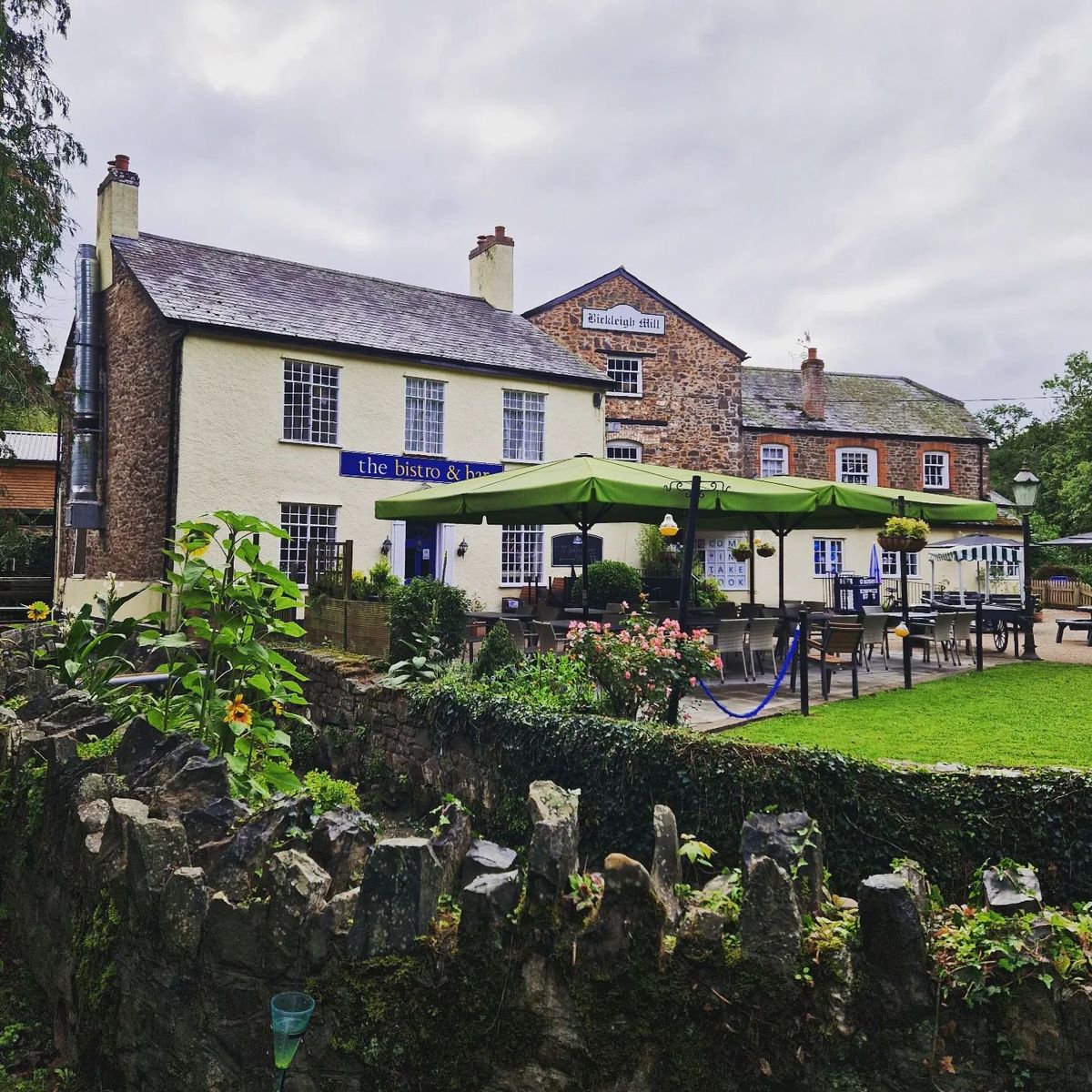 Bubbly Breakfast At Bickleigh Mill