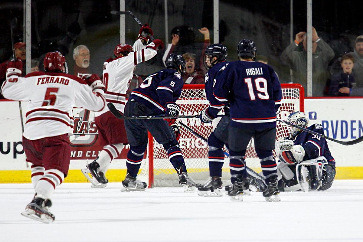 UMass Minutemen at UConn Huskies Mens Hockey