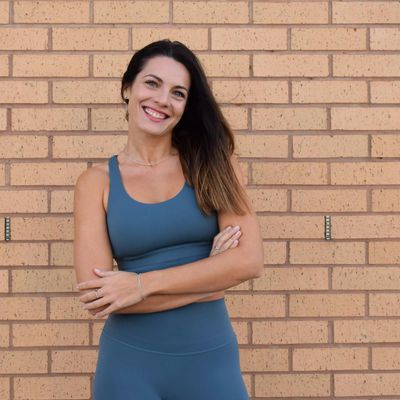 She Glows Yoga with Iva