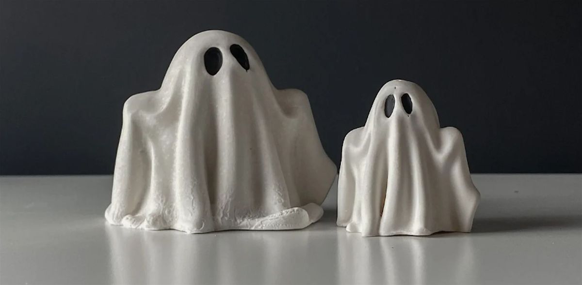 Halloween Play With Clay: Make a Ghost