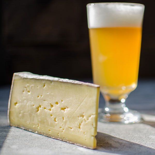 Free Cheese and beer pairing featuring Green Bench Brewing at Island Life