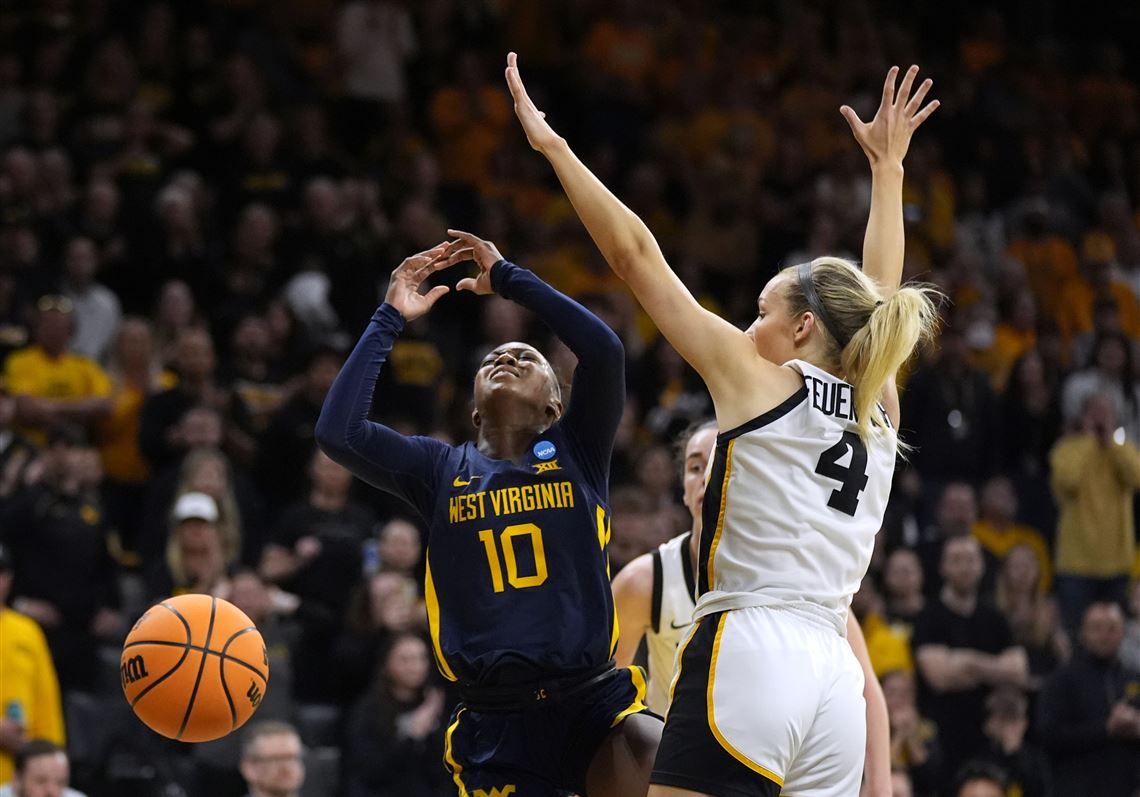 West Virginia Mountaineers at Colorado Buffaloes Womens Volleyball