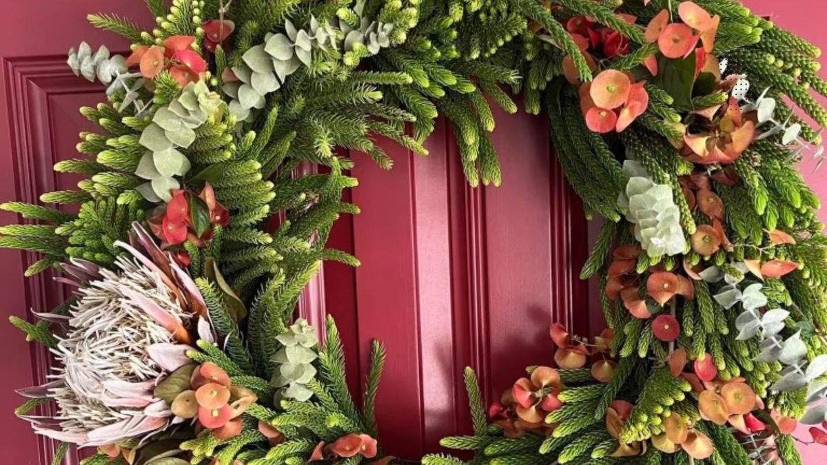 Holiday Wreath Making Class: Maui Farm Events + Lei Maui