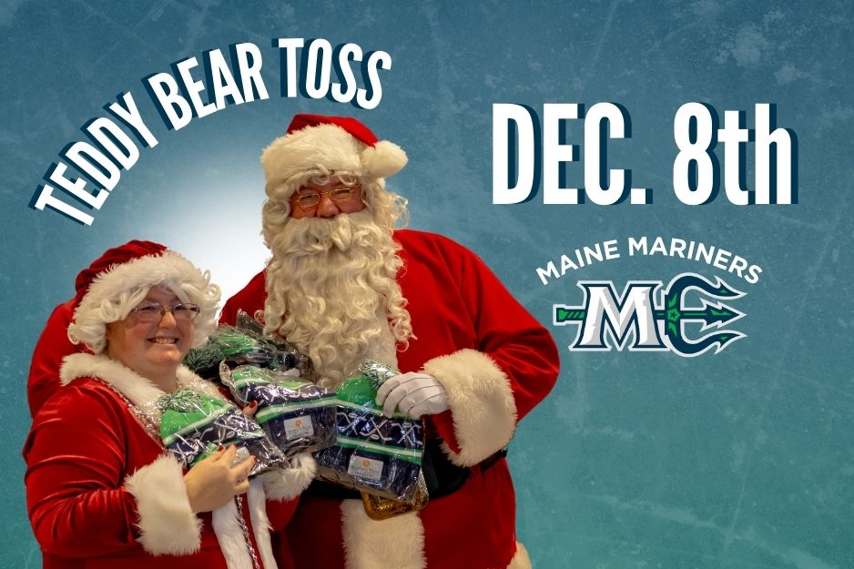 Teddy Bear Toss MAINE MARINERS VS TROIS-RIVIERES LIONS