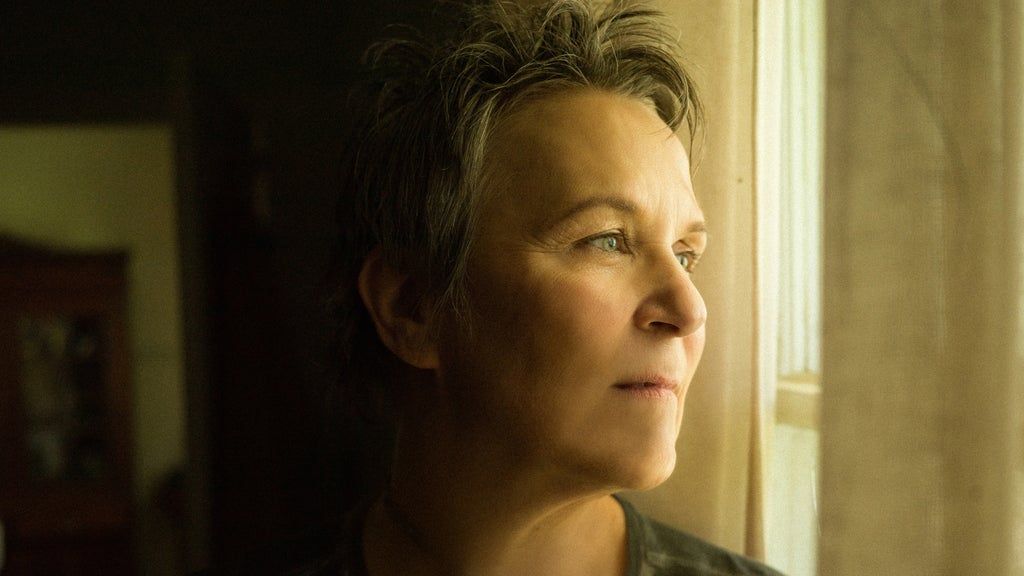 Mary Gauthier - Saved by a Song