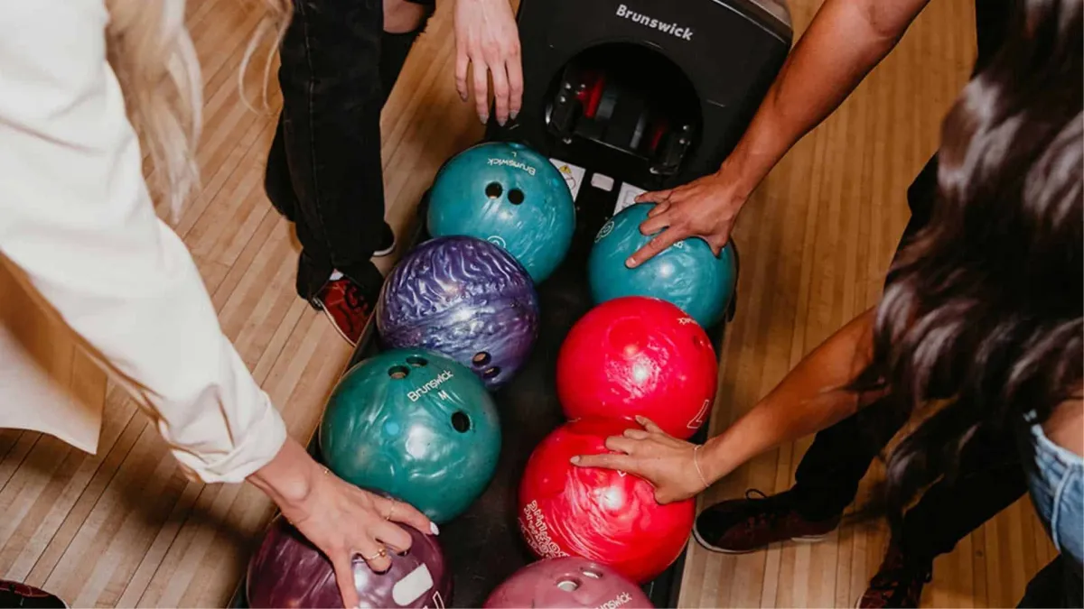 Bowling at Red Rock Casino and 90s Station