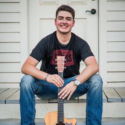 Singer-Songwriter Clay Mobley