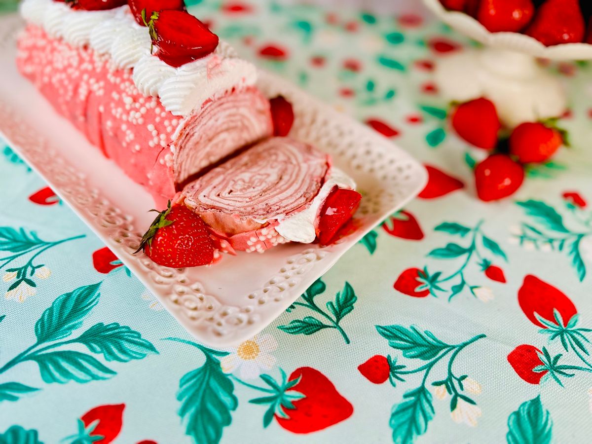 Strawberry Crepe Roll Cake \u2014 Florida Academy of Baking