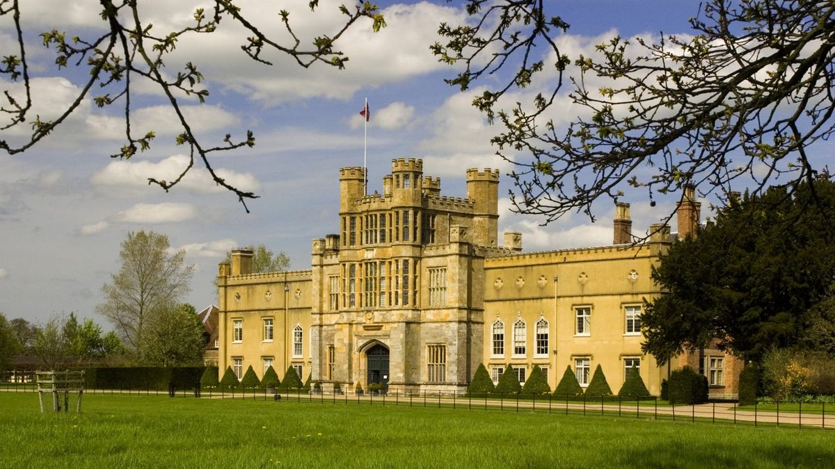 The Artisan Bazaar at Coughton Court National Trust