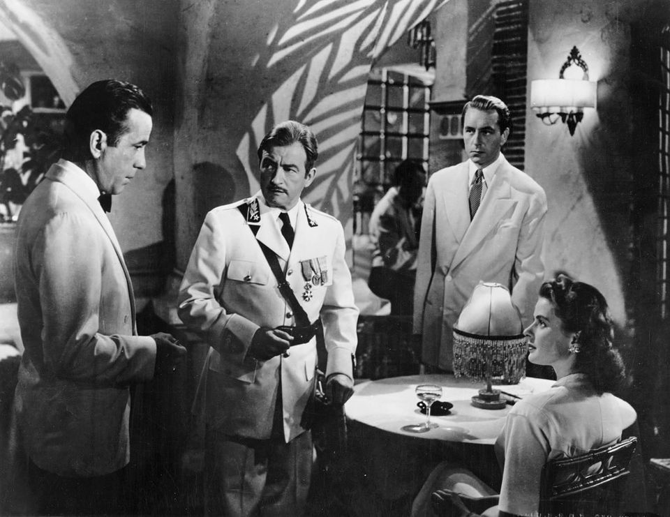 \u0110i\u1ec7n \u1ea2nh: "Casablanca" (Chuy\u1ec7n T\u00ecnh Th\u1ebf Chi\u1ebfn), Oscar 1942