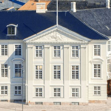 Foredrag om pal\u00e6er i Harsdorffs Hus