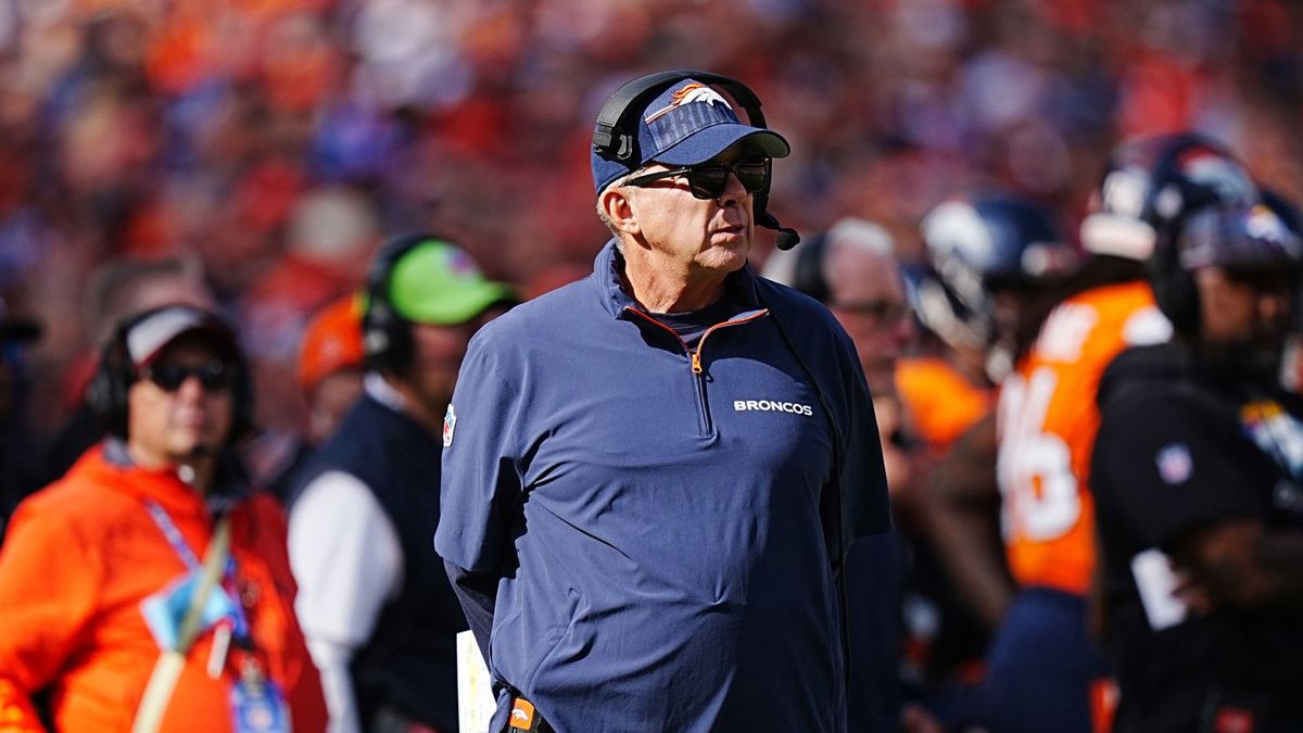 Parking Denver Broncos at Los Angeles Chargers