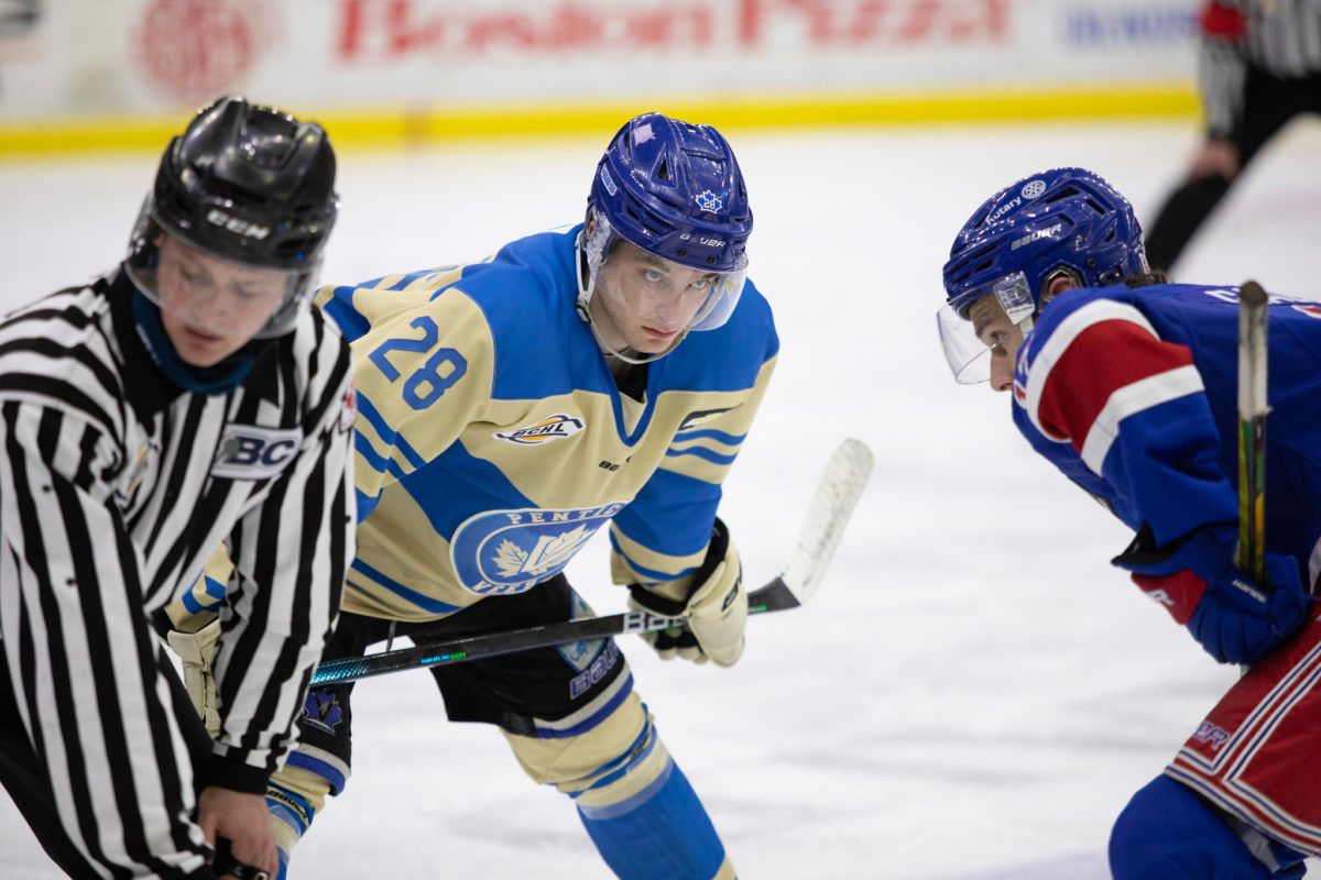 Penticton Vees vs. Spruce Grove Saints