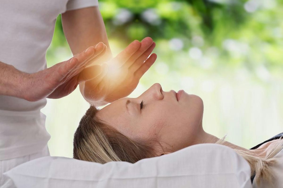 Become a Certified Usui Reiki Master