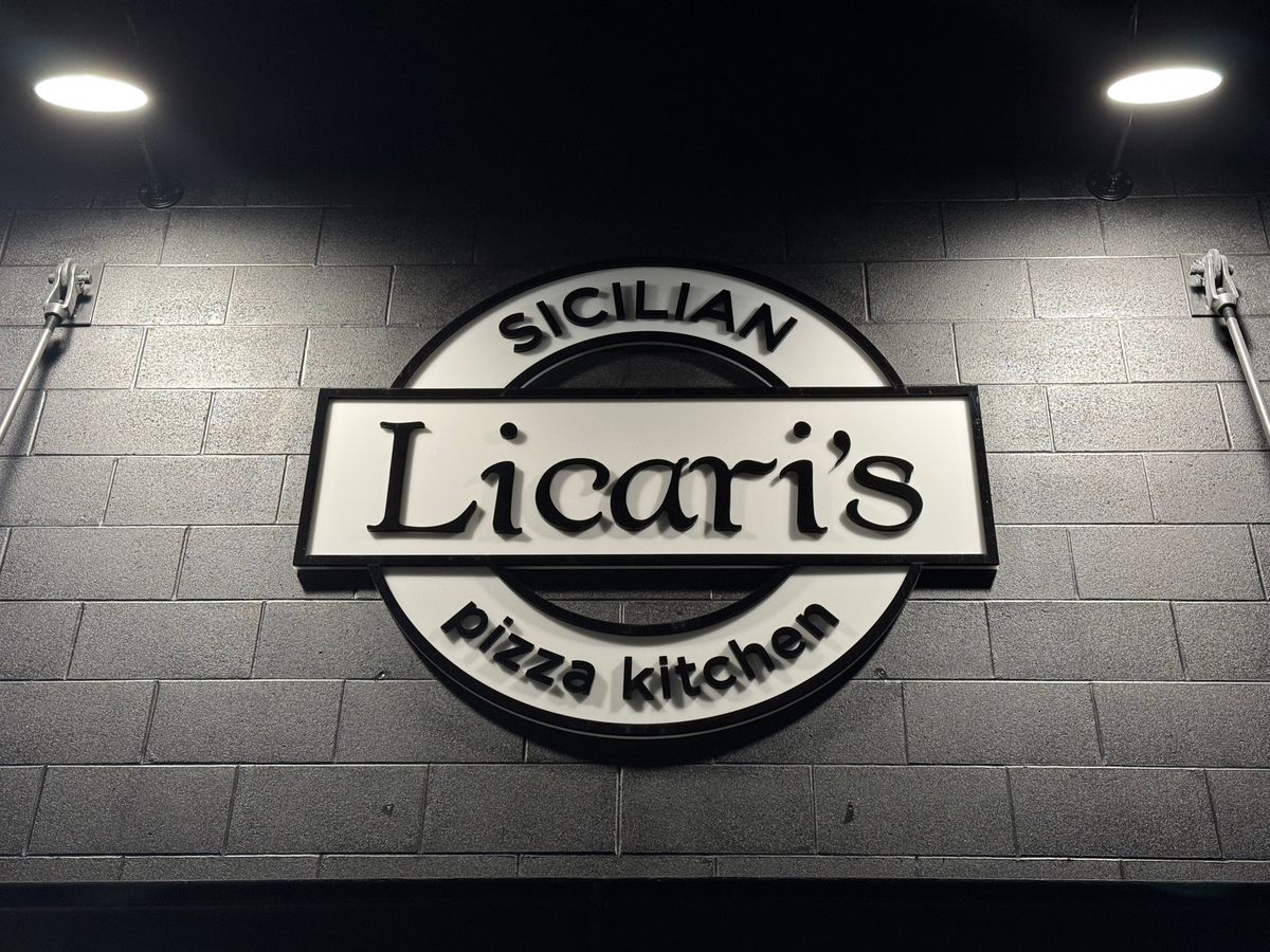 Silent Book Club, Grand Rapids, March Meet #2 at Licari\u2019s Pizza Kitchen