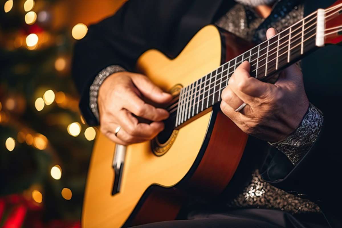 Woodstock Christmas Guitar Night with Ryanhood