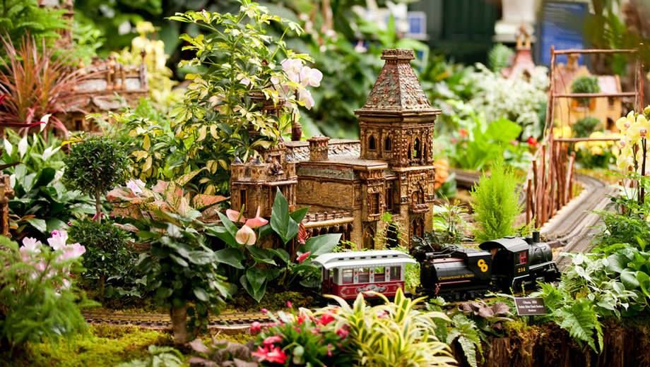 New York Botanical Garden's Holiday Train Show (Multiple dates)