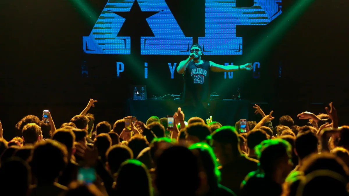 An\u0131l Piyanc\u0131 in ISTANBUL