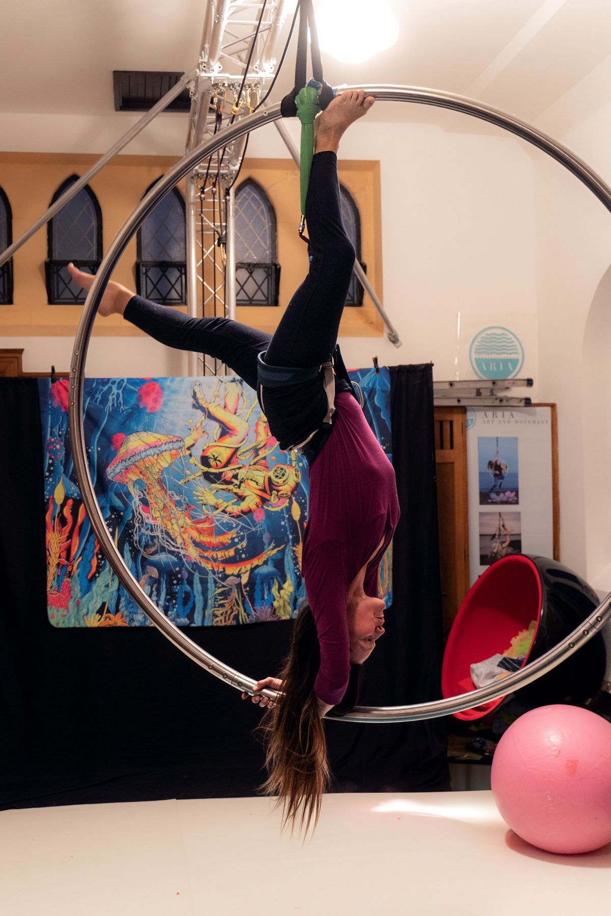 Giant Hoop: photoshoot and taster workshops