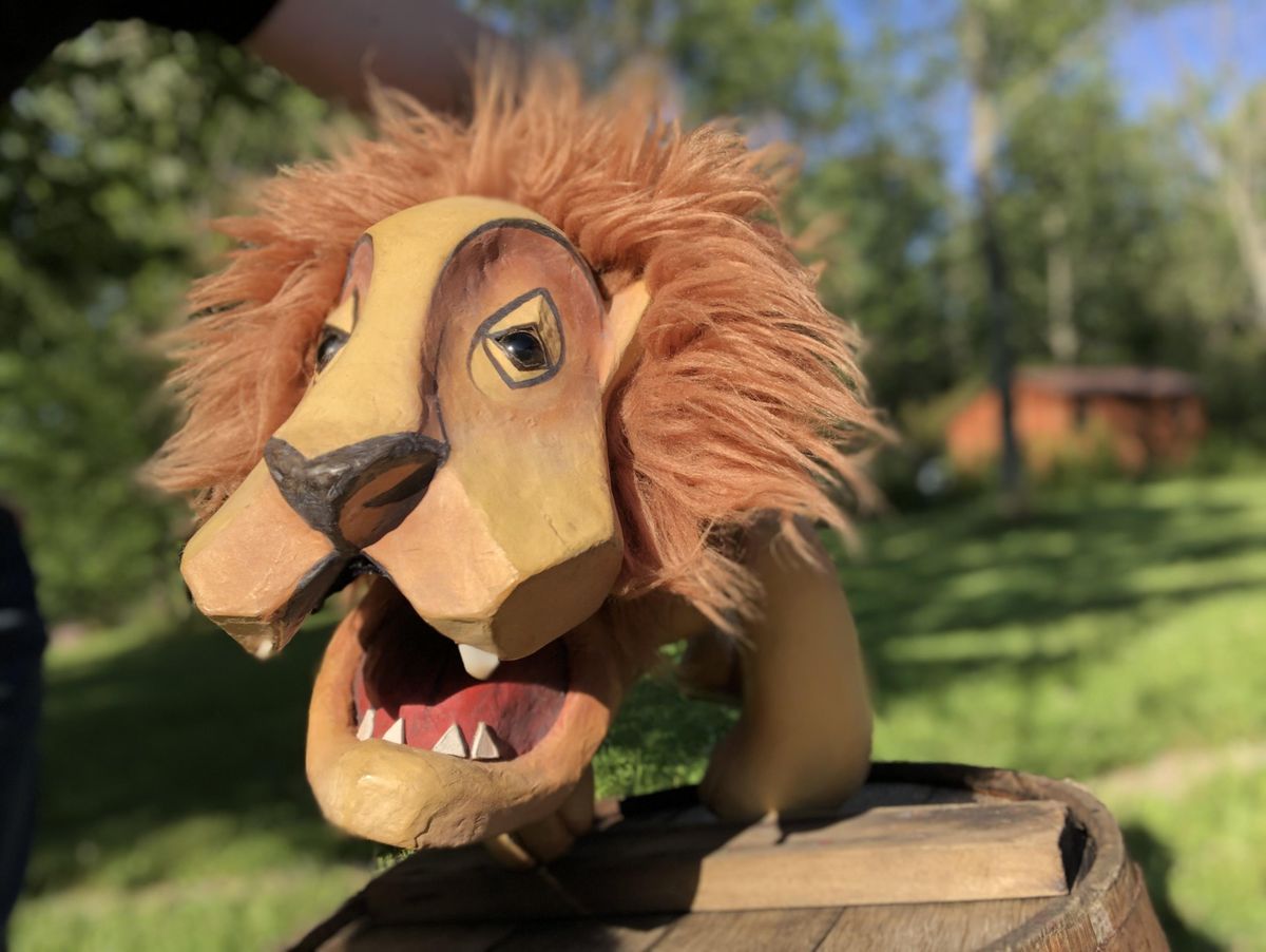 The Lion & The Mouse by Wonderspark Puppets