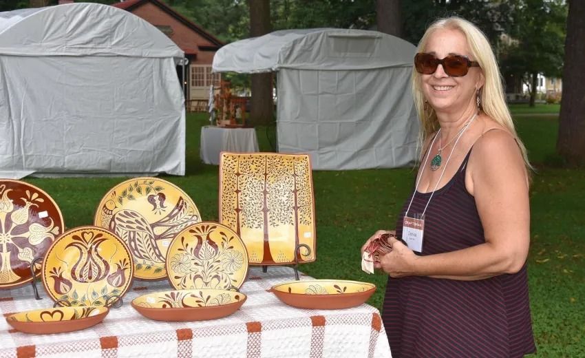 REDWARE SGRAFFITO PLATE WORKSHOP