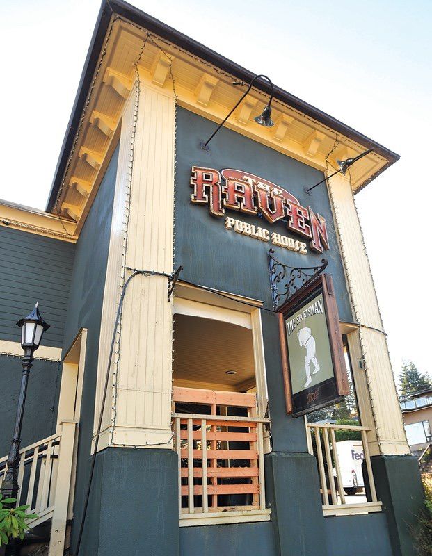 DTR visits The Raven in Deep Cove 