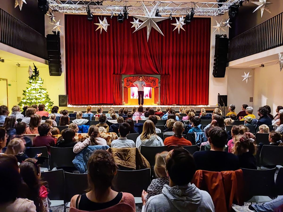 Poppentheater Pedrolino: het Vondelingske