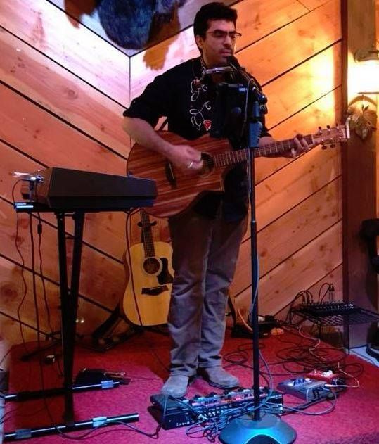 Live Music - Robby Mayer