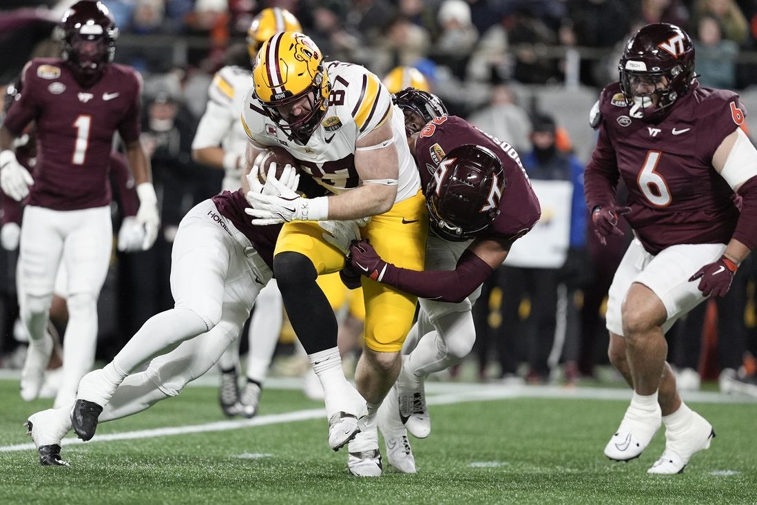 Minnesota Golden Gophers vs. Michigan Tech Huskies