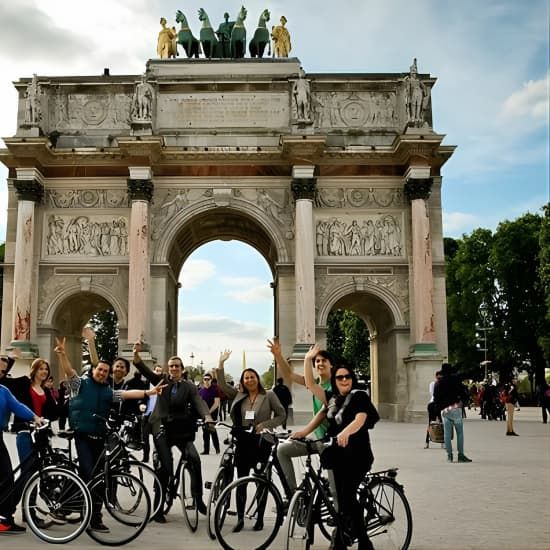 Best of Paris by Bike with a Local